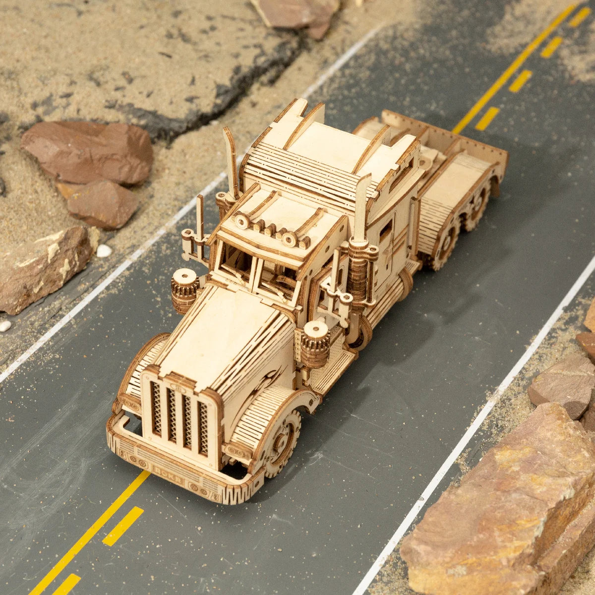 Vintage Transportation Wooden Model Puzzles - 1:15 Scale Building Kits